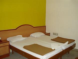 Hotel Sunilkrishna Tirupati Zewnętrze zdjęcie