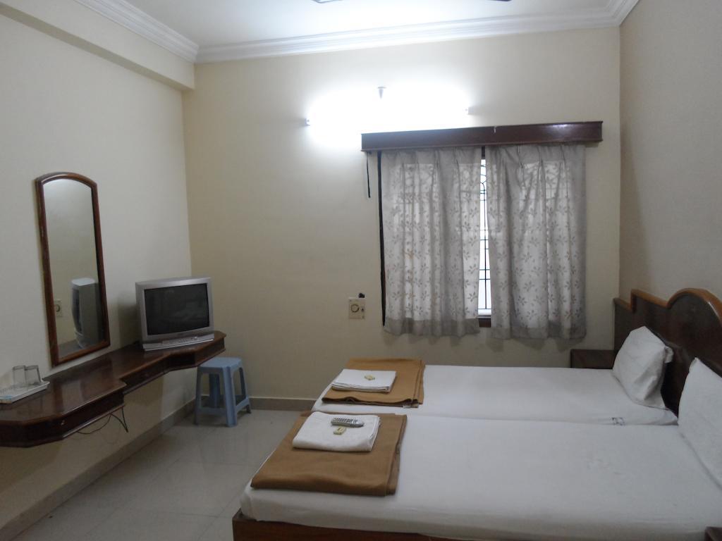 Hotel Sunilkrishna Tirupati Pokój zdjęcie