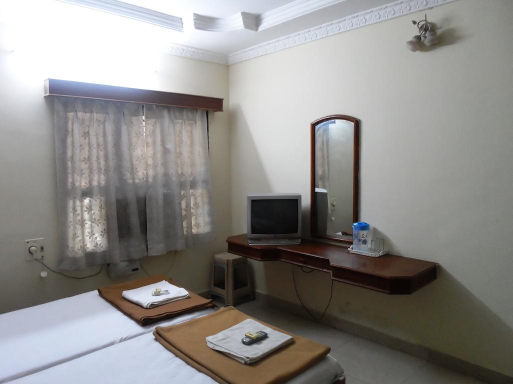 Hotel Sunilkrishna Tirupati Pokój zdjęcie