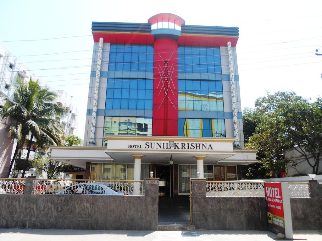 Hotel Sunilkrishna Tirupati Zewnętrze zdjęcie